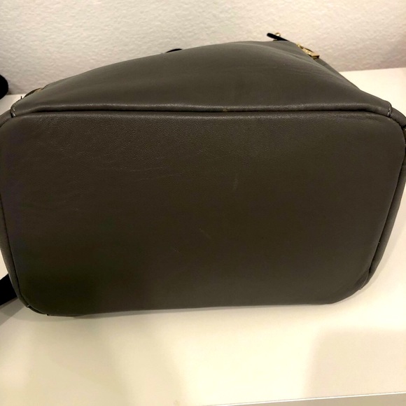 Tod’s Handbag /Gray - Picture 8 of 16